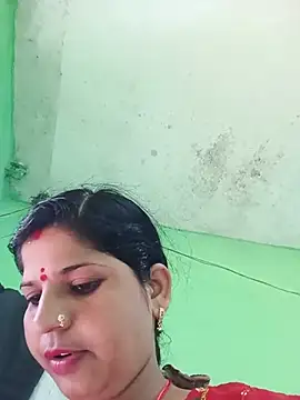 Joohi_Chawla143 stripchat live cam model