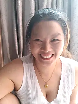 Jennie_dogy stripchat live cam model