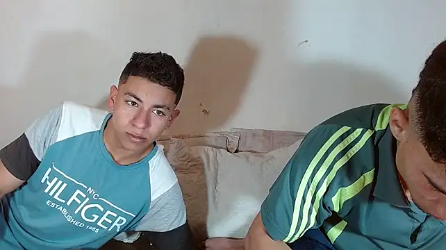 ANKENTH stripchat live cam model