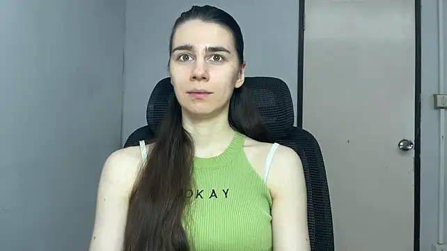 SassyJessi stripchat live cam model