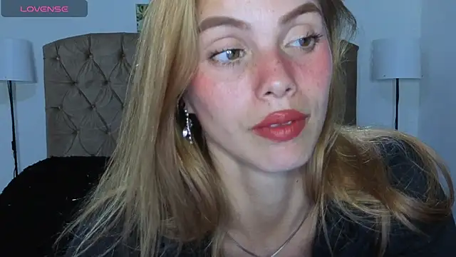 emma_wockll_t stripchat live cam model