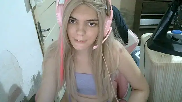 Angel_Ristoww stripchat live cam model