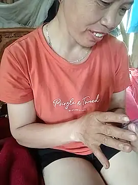 Elfledaa stripchat live cam model