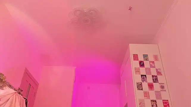 brightmuffin stripchat live cam model
