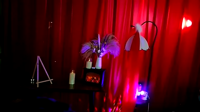 Lasouris5254 stripchat live cam model