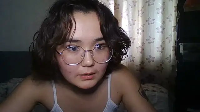 Nana_Bublle stripchat live cam model