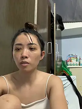 Minee1202 stripchat live cam model