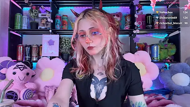 _Devill_Baby stripchat live cam model