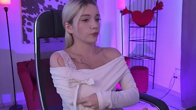 AuroraWrenfield stripchat live cam model