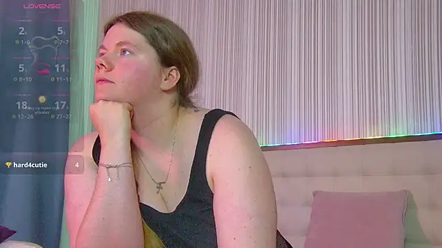 RubyValen stripchat live cam model