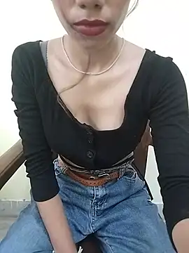 _red_wine__ stripchat live cam model