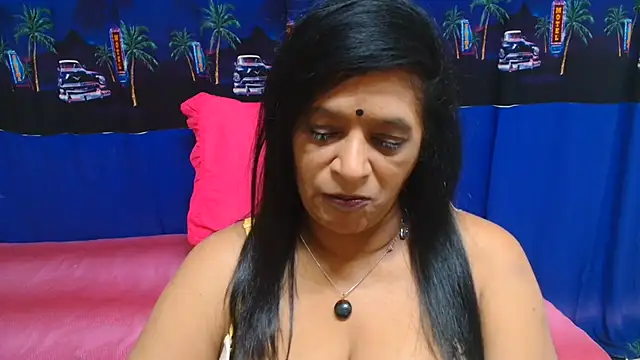 INDIANFUSION stripchat live cam model