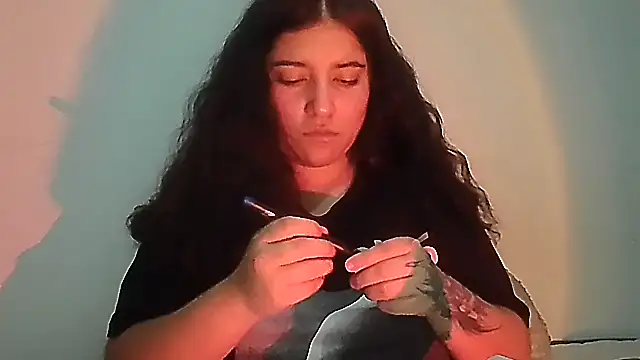 creepyh0e_ stripchat live cam model