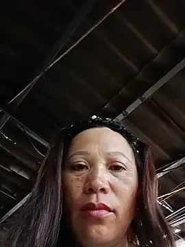 Jooj- stripchat live cam model