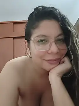 Carliina_Soussa stripchat live cam model