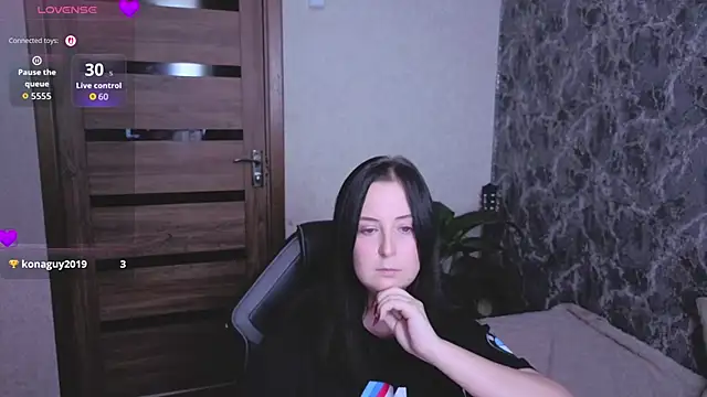 Kristy-Max stripchat live cam model