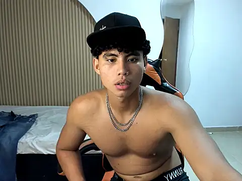 marcus_dick___ stripchat live cam model