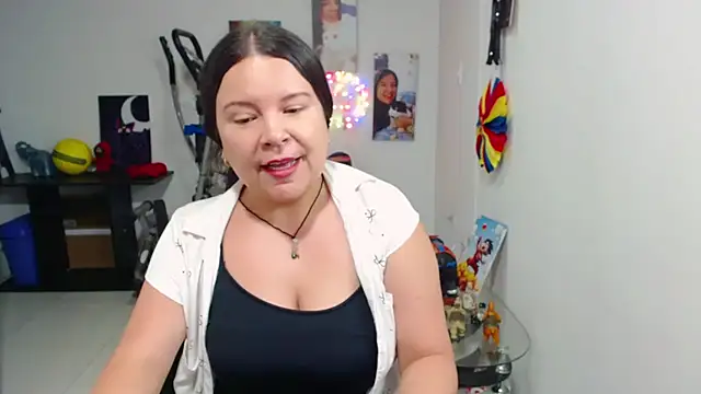claryssa_ stripchat live cam model