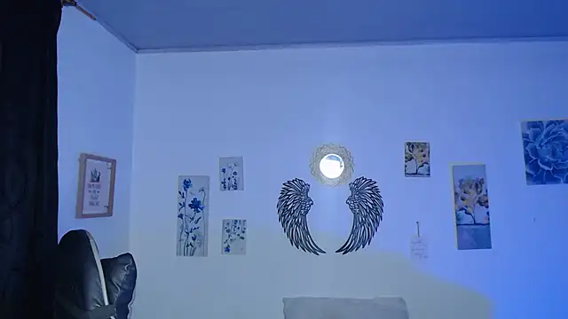 mariaana__222 stripchat live cam model