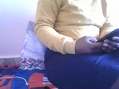 queenm5 stripchat live cam model