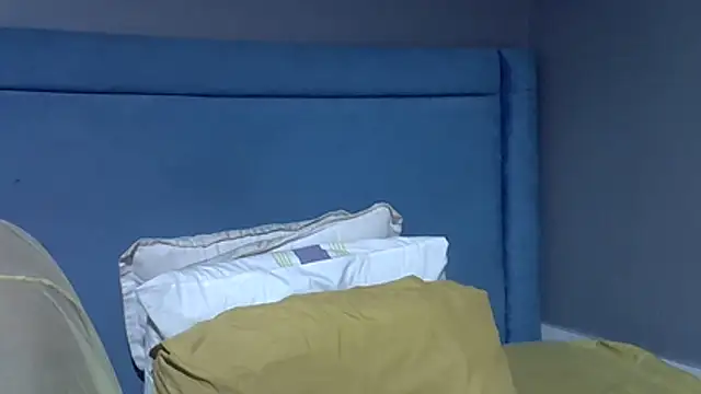 Nomarainx stripchat live cam model