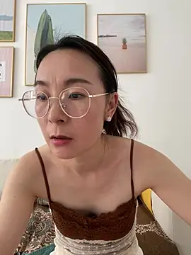you-520 stripchat live cam model