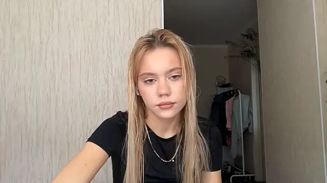 Glamorforyou stripchat live cam model