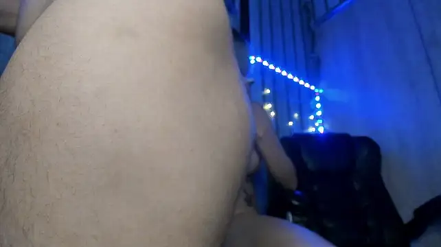 miissVelvett stripchat live cam model