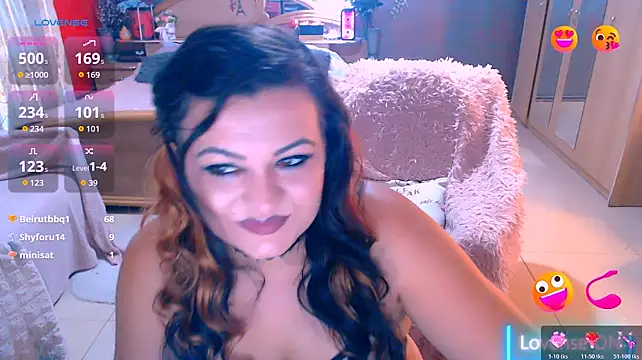 Ariellefoxy stripchat live cam model