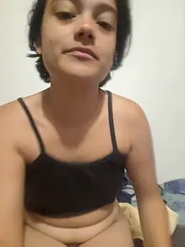 Meeliivee stripchat live cam model