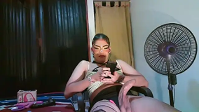 kimmiemm stripchat live cam model