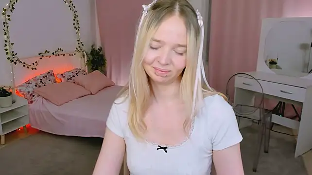 BellaMontgomery stripchat live cam model