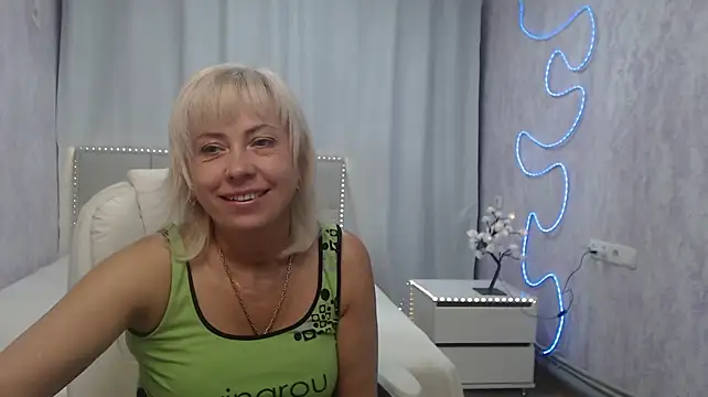 LaurenWishy stripchat live cam model