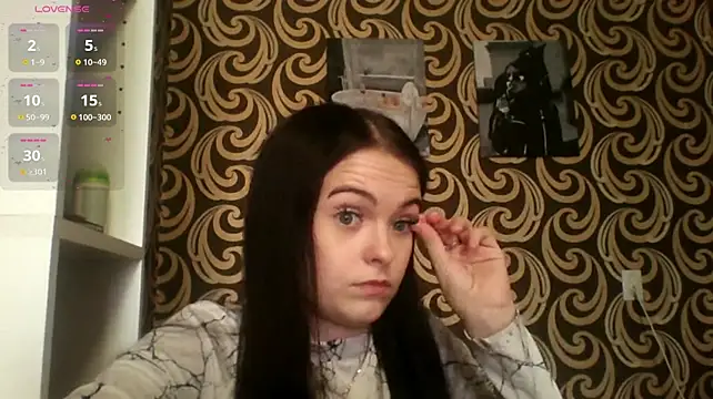 KikiAmino stripchat live cam model