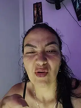 LuluDream stripchat live cam model