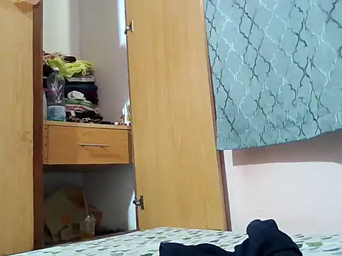 Beauty-Doll2 stripchat live cam model