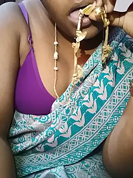 tamil_swathii stripchat live cam model