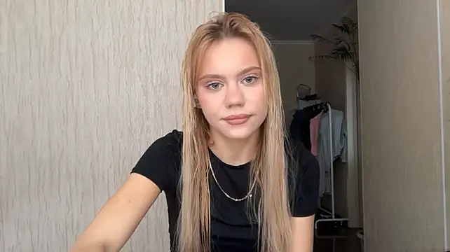 Glamorforyou stripchat live cam model