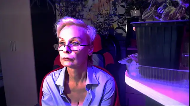 HelgaHimmell stripchat live cam model