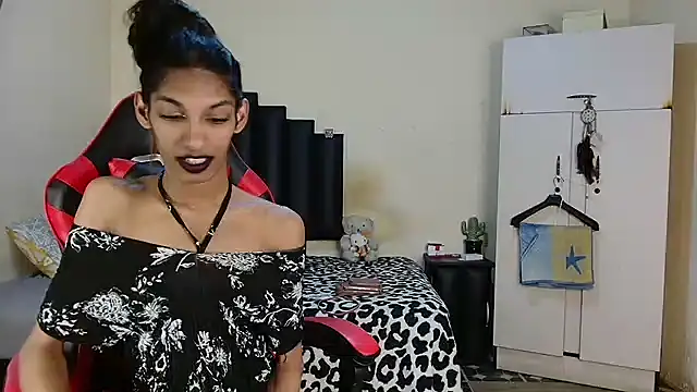 Silkylicious stripchat live cam model