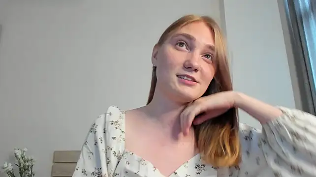 ReddHotPipper stripchat live cam model