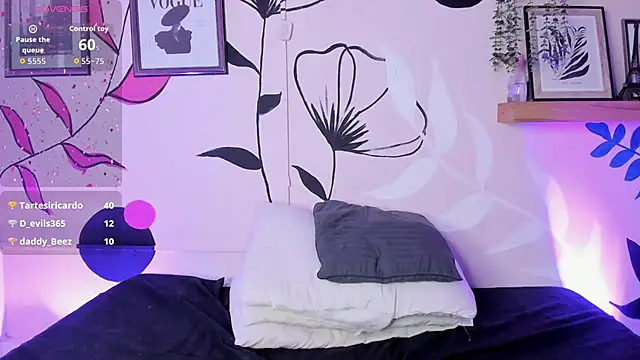 GabiHills stripchat live cam model