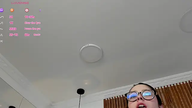 sakura_Gomez stripchat live cam model