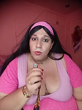 Strongshemail stripchat live cam model
