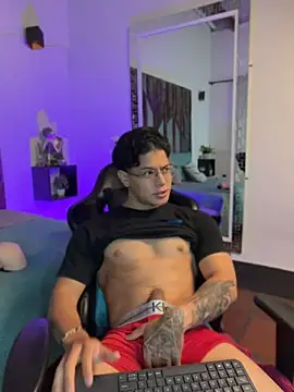 TonyPetrovjs stripchat live cam model