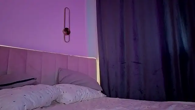 sirenveya stripchat live cam model