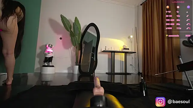 baeasian stripchat live cam model