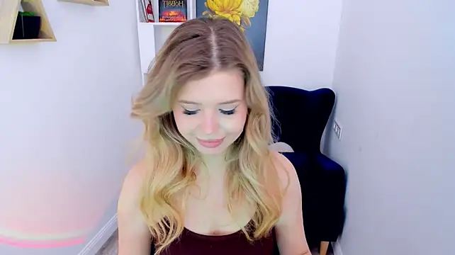 FollowLovee stripchat live cam model