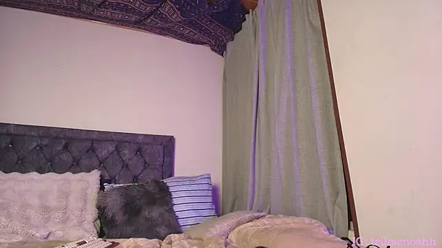 Hairyparadise stripchat live cam model