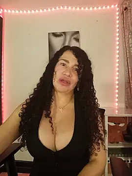 Lina_444 stripchat live cam model